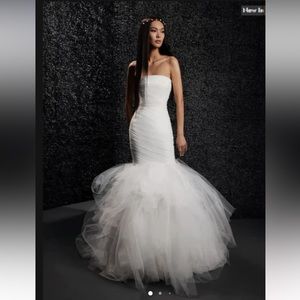 Vera Wang Wedding Dress - Fit and Flare - Laurence - Sample